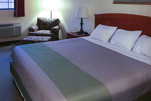 Hotel BUDGET HOST PATRIOT (Bloomsburg)